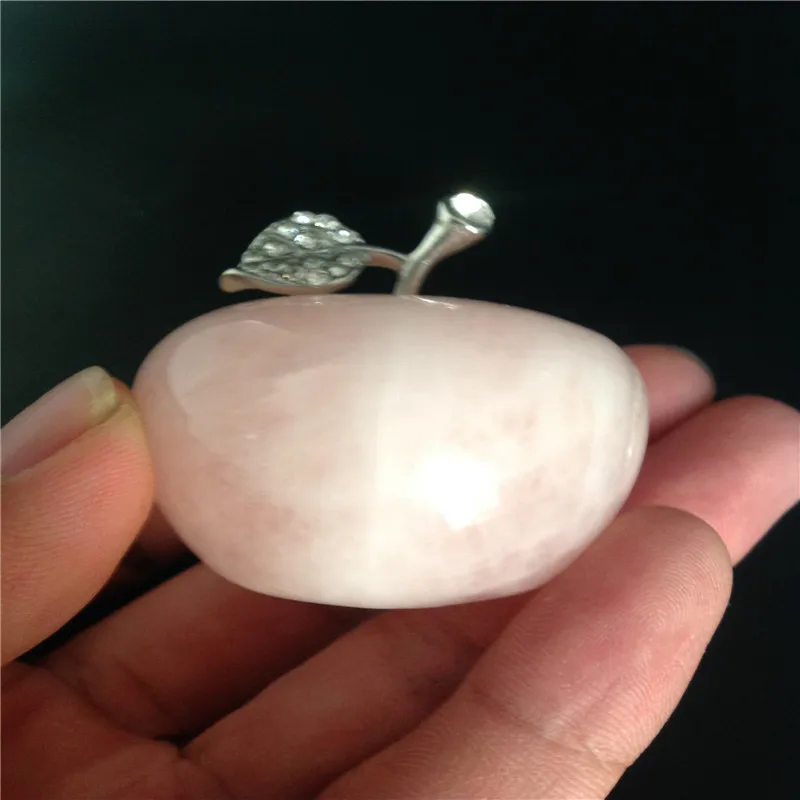 

Natural powder crystal apple is a very beautiful decoration