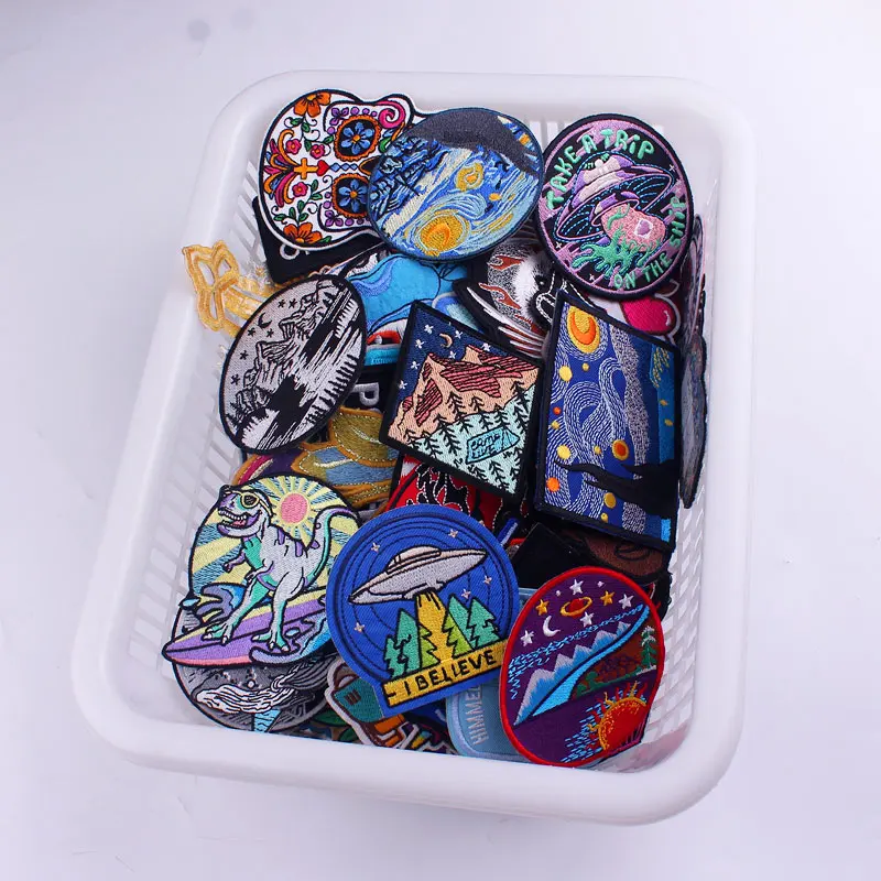 

Pulaqi Random Mixed Patches On Clothes Wholesale Patch Punk Rock Embroidery Patches On Clothes Cartoon Animal Patch Stripes DIY