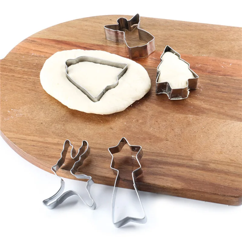 

6Pcs Christmas Cookie Cutters 3D Stainless Steel Snowflake Santa Claus Cake Biscuit Mold Cake Cookie DIY Baking Decorating Tool