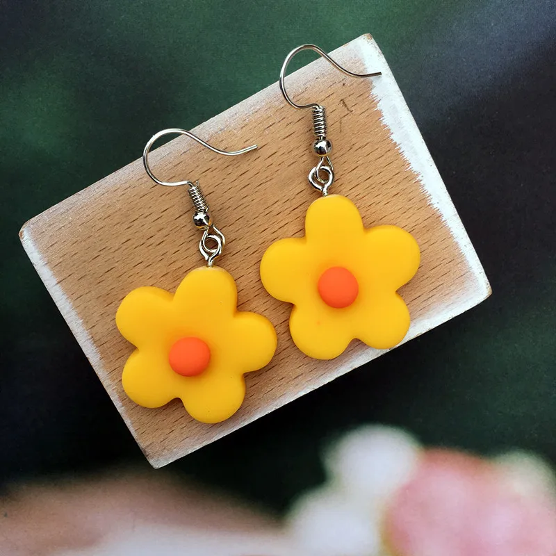 

New Fashion Unique Candy Color Drop Earrings Flower Geometric Earrings For Women Jewelry Flower Simple Acrylic Earrings