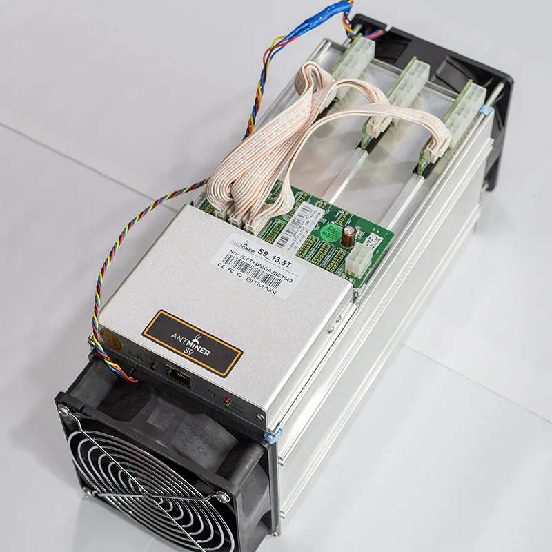 Б/у Asic BTC Antminer S9 50% Новый Майнер биткоинов 13.5Th горно SHA 256 алгоритм 13. 5 й/для Spower