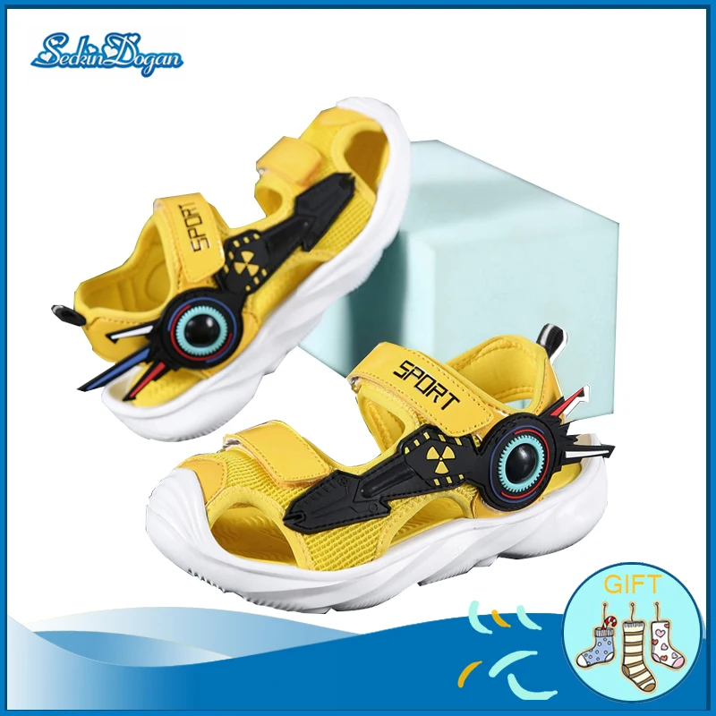 

Kids Sandals Lightweight and Comfortable Summer Children Shoes Mecha Style Boys Soft-soled Beach Booties Buckle Design