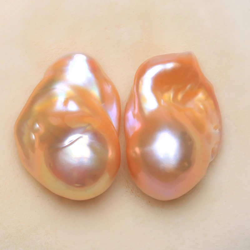 Жемчуг барокко естественного пресноводного цвета в комплекте с жемчугом ручной