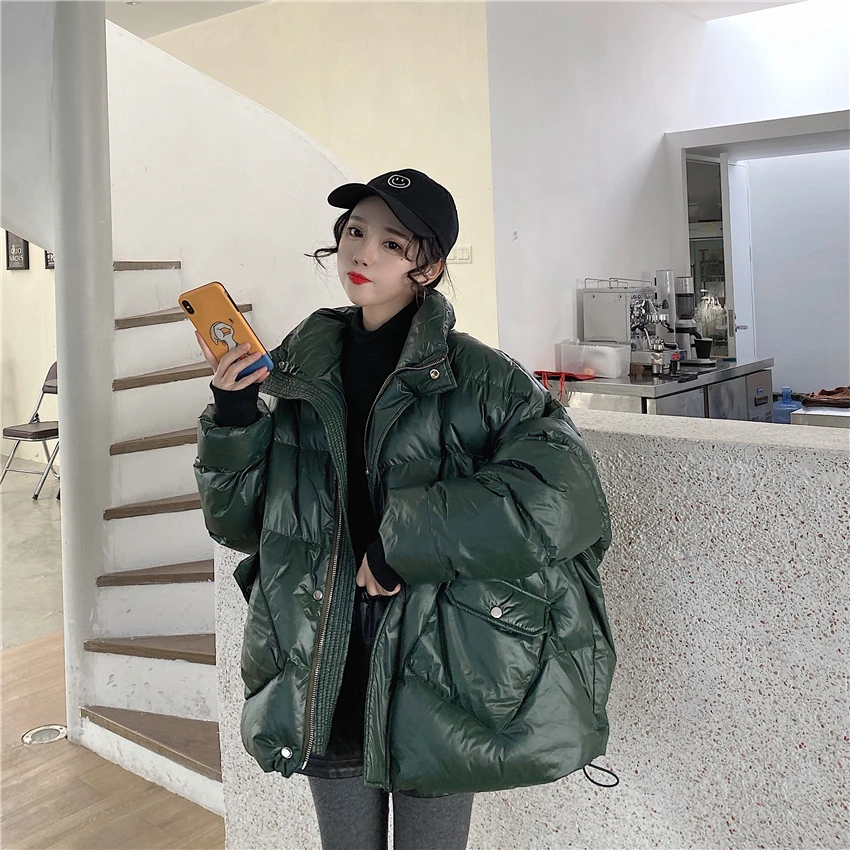 Women's Cotton-padded Jacket Bright Puffer Jacket Winter 2021 New Short Jacket Bubble Jacket Parkas Bread service s1203