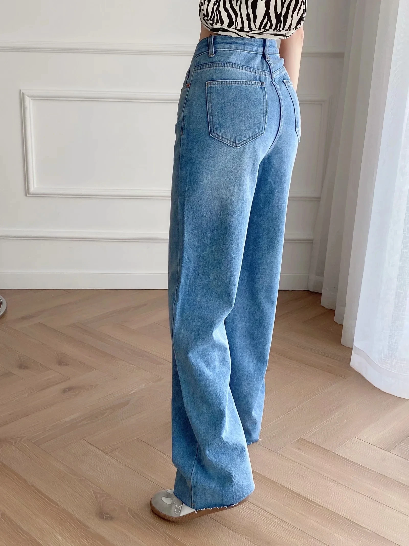Maxdutti  High Waist Jeans 2021 England Style Vintage Mom Jeans Woman Loose Burrs Boyfriend Jeans For Women Denim Wide Leg Pants