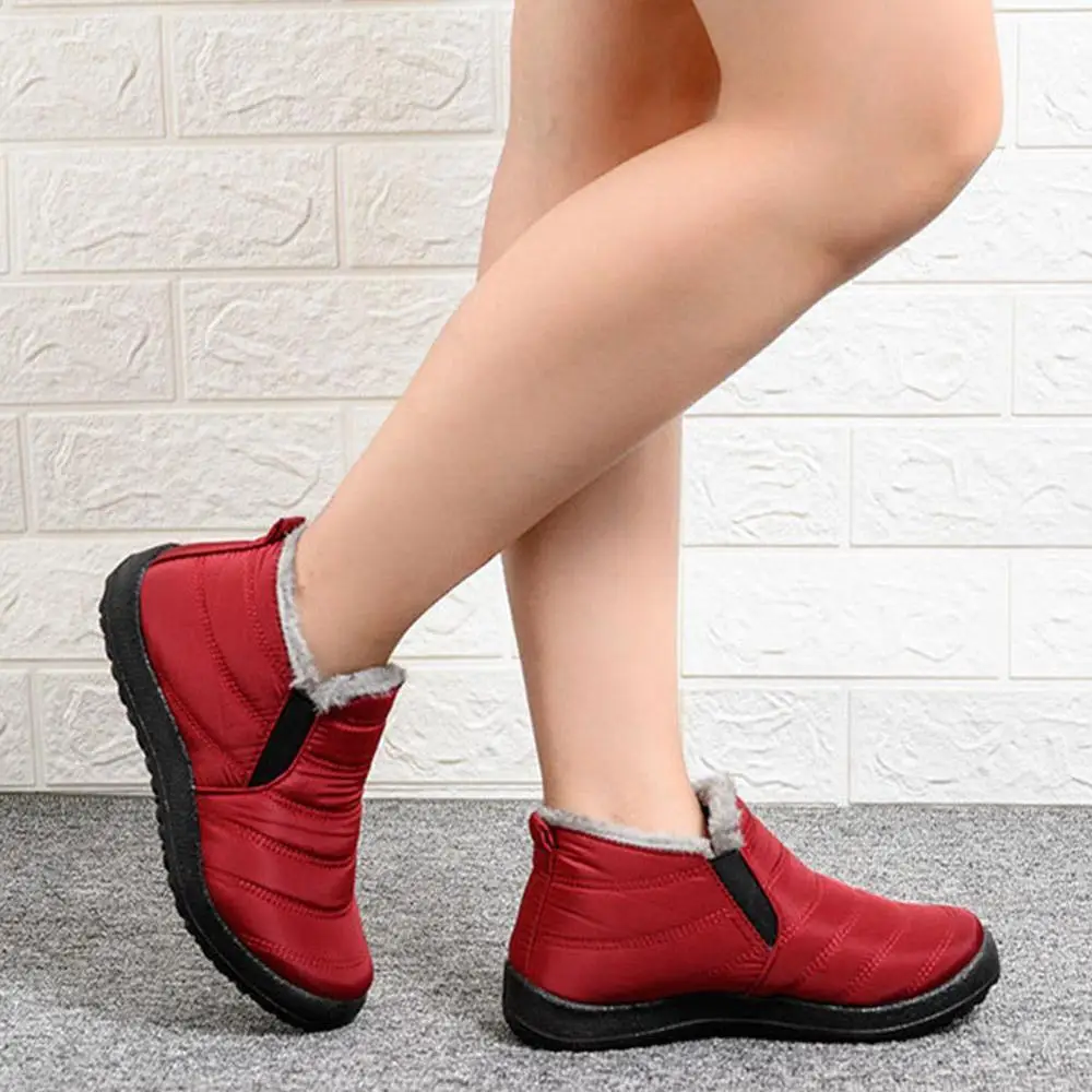

Spot women's cotton shoes foreign trade large size warm 36-47 soft waterproof cotton men shoes cotton shoes bottom cot S1Z7