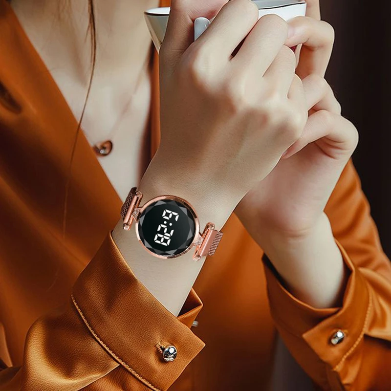 

Luxury Digital Magnet Watches For Women Rose Gold Stainless Steel Dress LED Quartz Watch Female Clock Relogio Feminino Drop Ship