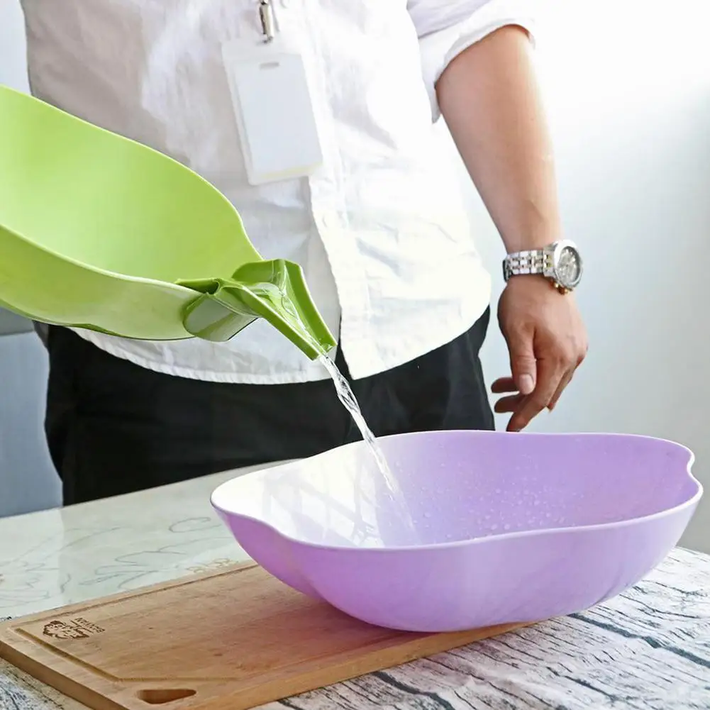 

Creative Anti-spill Silicone Soup Funnel Deflector Pans Kitchen Bowls Spout On Soup For Pots Tools Pour Slip Jars And Gadge Y0N5