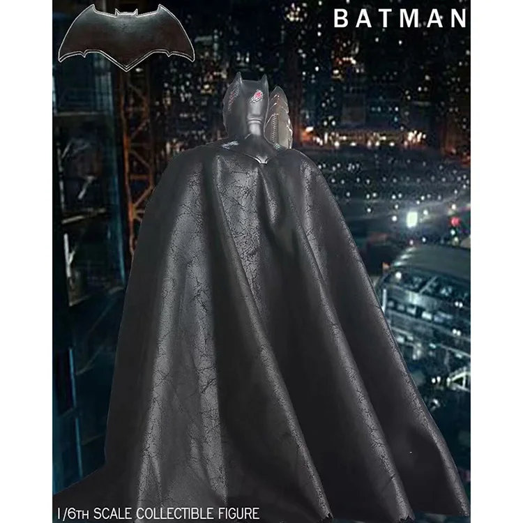 Экшн-фигурка Бэтмена 30 см