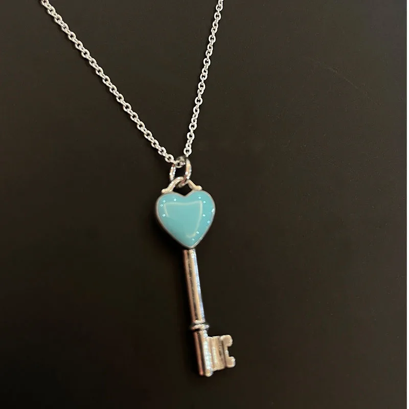 

Contracted classic blue heart 1:1 S925 pure silver enamel key sweater chain clavicle chain festival a birthday present