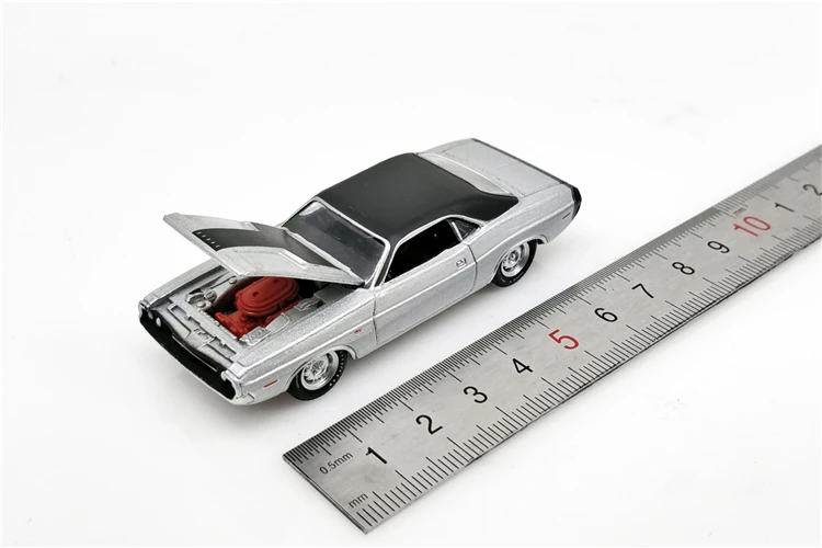 Greenlight 1:64 HEMI 50 й Anniv 1970 Dodge Challenger R/T Серебряная модель автомобиля зеленая машина