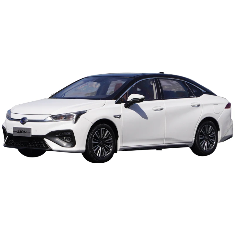 

1:18 Новая модель автомобиля из сплава AION A26