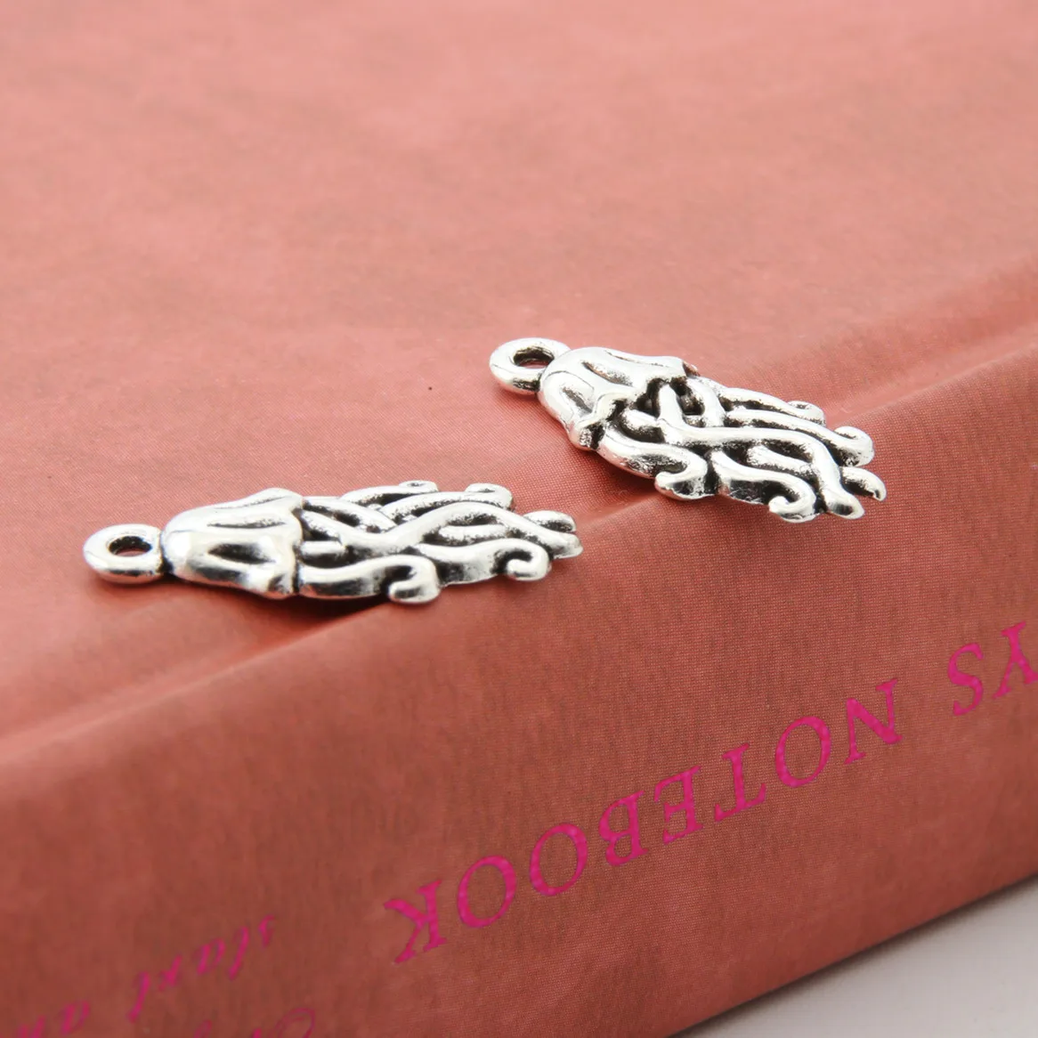 20pcs Silver Color Lovely Jellyfish Charms Metal Sea Animal Pendant Necklaces Ornaments Jewelry Handcraft 20X10mm A3333 | Украшения и