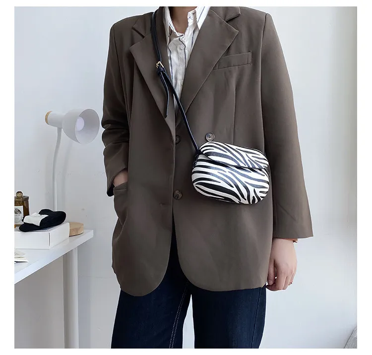 

French Solid Color Pu Leather Crossbody Bags For Women 2021 Trend Simple Design Wild Small Shoulder Handbags Casual Women's Bags