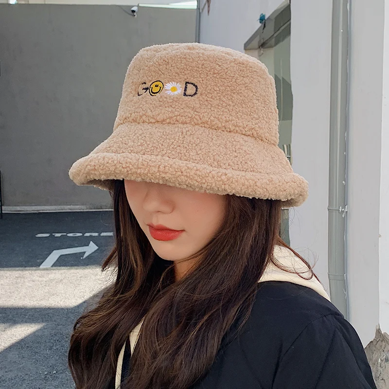 

Autumn Casual Women Hat Letter Embroidery Lamb Plush Soft Warm Fisherman Caps Winter Korean Foldable Bucket Hats 2020