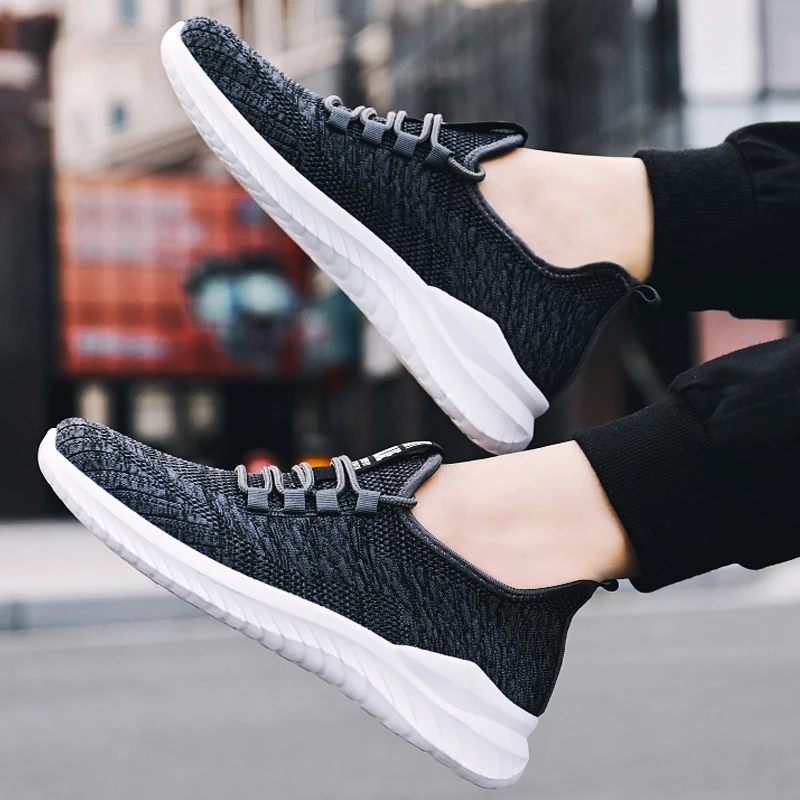 Men's Sports Shoes 2020 Men's Cushion Shoes Soft and Comfortable Jogging Men's Shoes Outdoor Large Size Sports Shoes Men