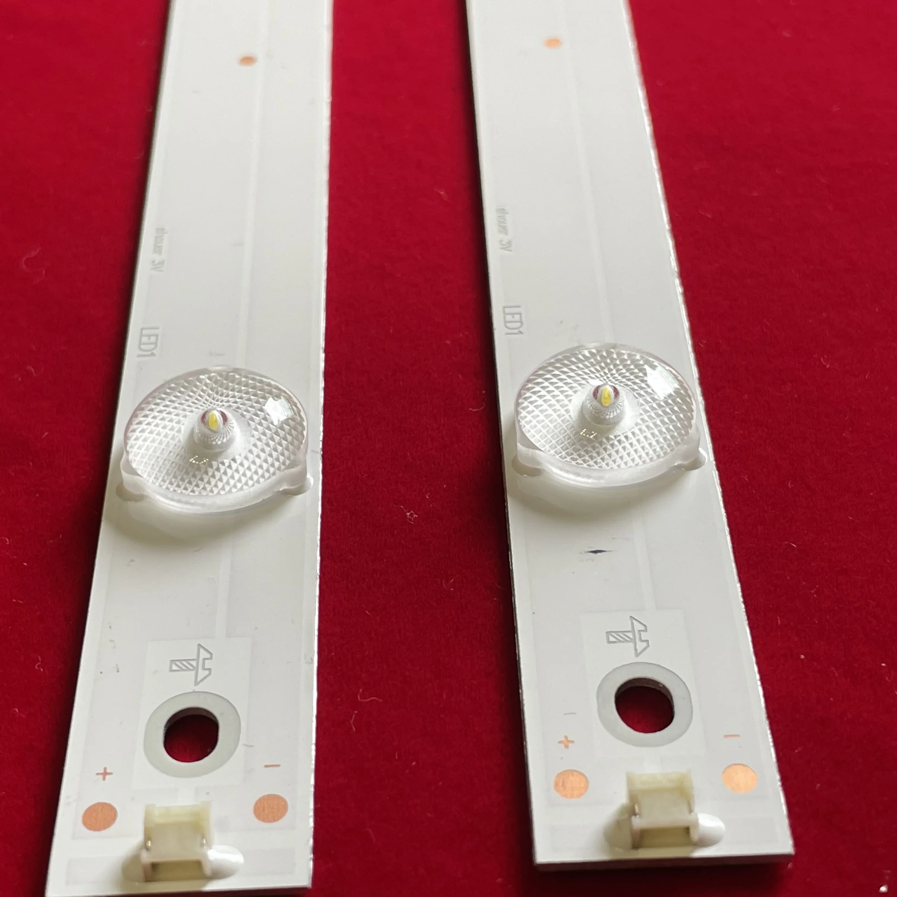 Светодиодные ленты KJ32D08-ZC21F-04 ZC14F-05 303KJ320036 303KJ320038 LED32HD690 ML-3215Y LE-8822A32 DLED32HD2X8 0004 Экран