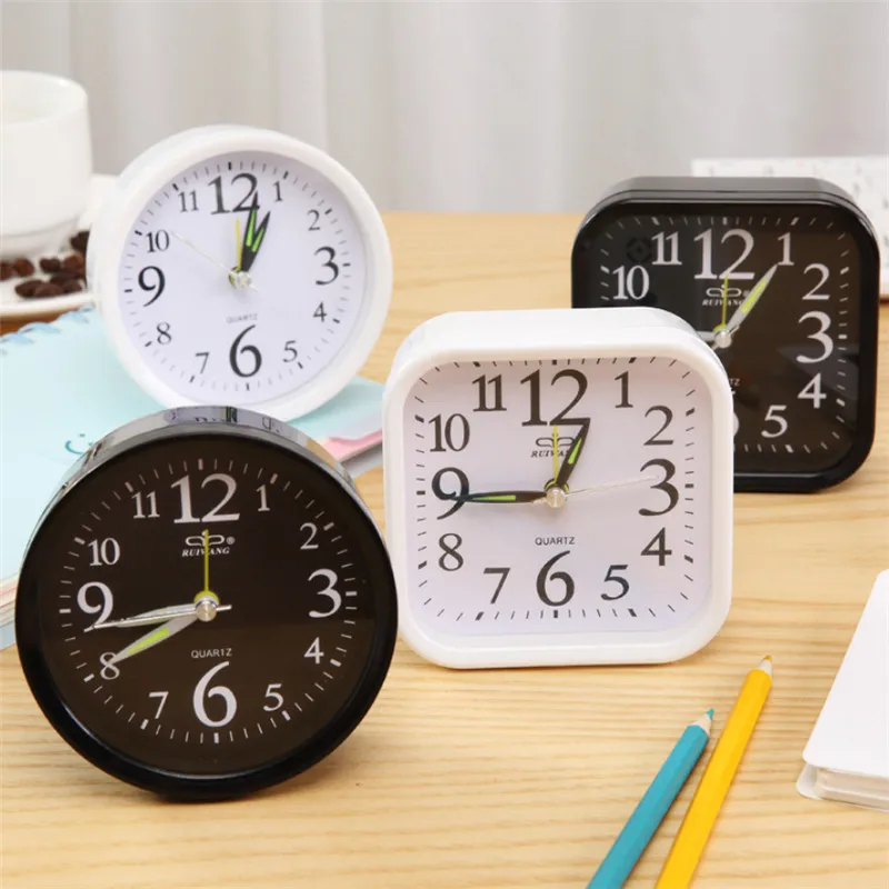Модные простые маленькие часы будильник черно белые настольные для офиса