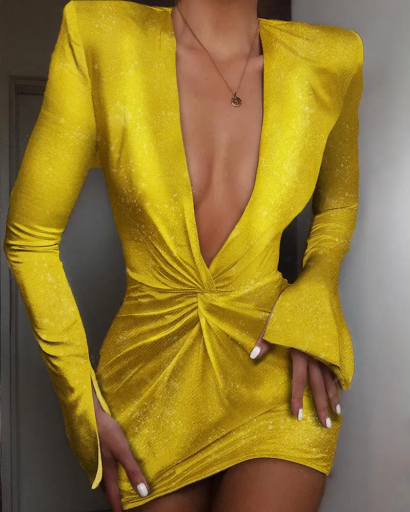 Сексуальное платье блестящее с глубоким вырезом мягкими плечами витой дизайн