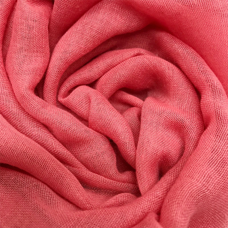 Женский шарф с золотистой цепочкой однотонный длинный хиджаб в арабском стиле