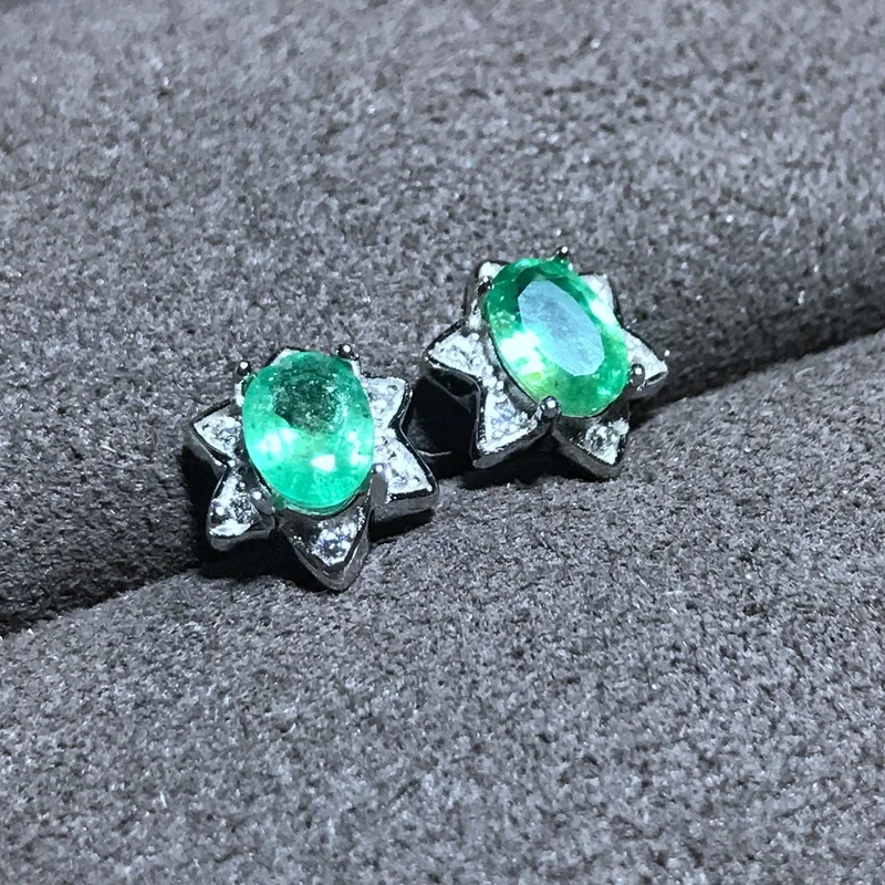 Серьги из натурального изумруда хорошего качества свадебные украшения