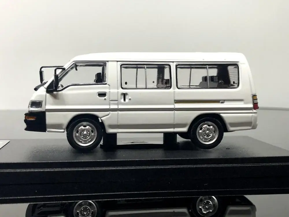 1/43 марка mitsubishi delica L300 Van White limited Edition литая под давлением модель автомобиля подарок