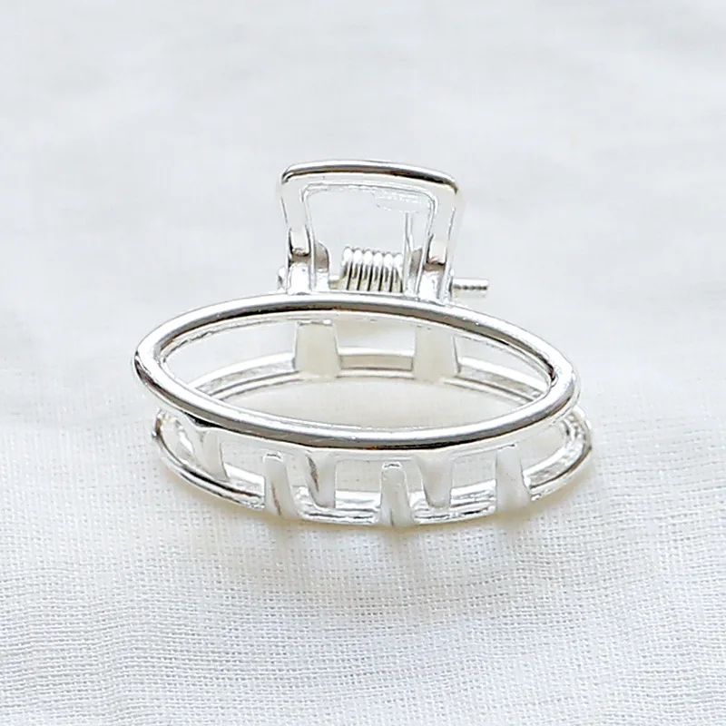 

Vintage Korean Hair Accessories Jewelry For Women All-match Hairpins 1PC Geometric Simple Alloy Hollow Hair Clip Mini Hair Claw