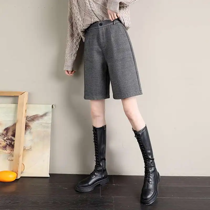 

Winter Wool Women Wool Shorts Korean Fashion Knee Length High Waist Shorts Ladies Casual Woolen Boots Shorts Wide Leg Warm