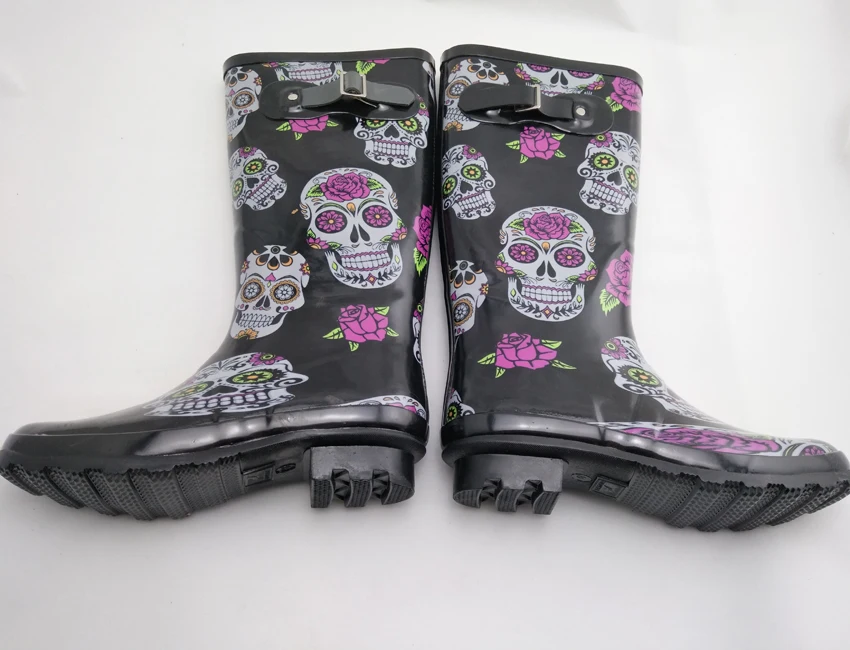 

Waterproof garden boots heavy duty lug tread knee heigh oem women plastic rain boots