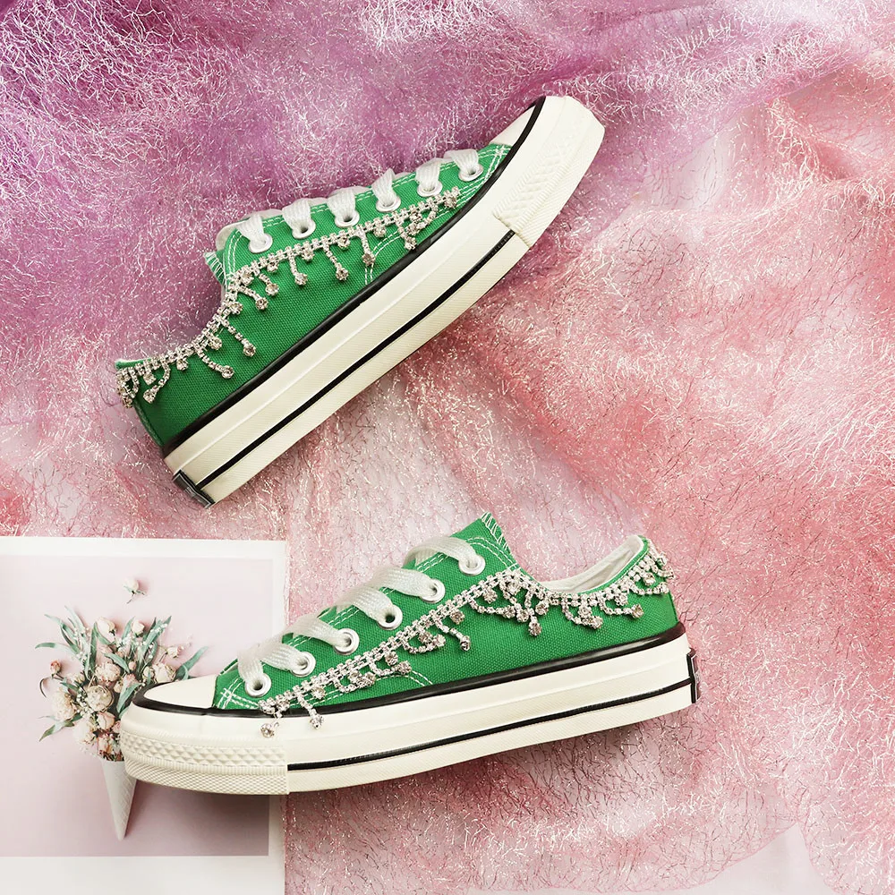

Spring and summer new green low-cut canvas shoes women's heavy industry tassel rhinestone board shoes student shoes sneakers