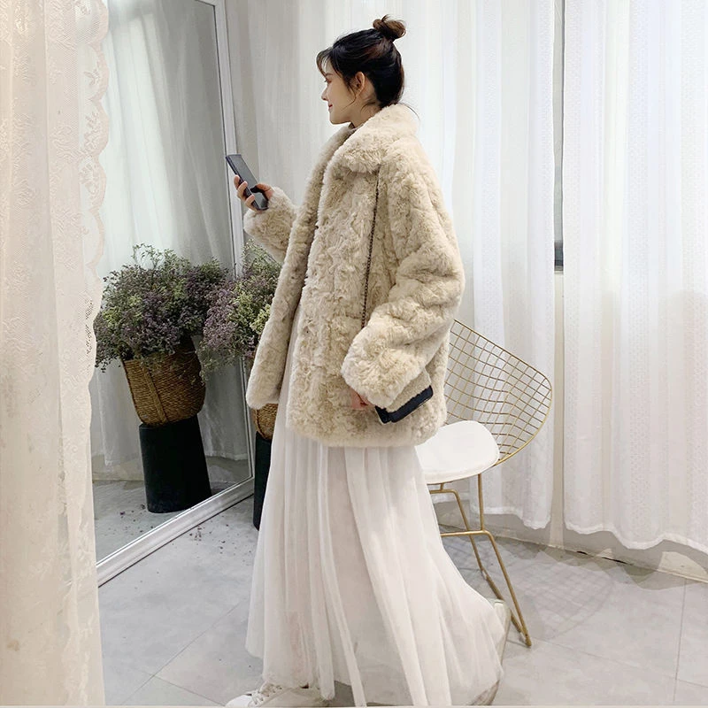 

2020 New Short Furry Rex Rabbit Fur Coat Korean Thickened Plush Jackets For Women Winter Warm Coats Casual Outerwear