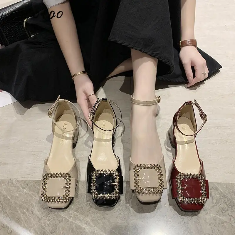 Женские туфли на высоком каблуке бордовые летние модные с металлическим