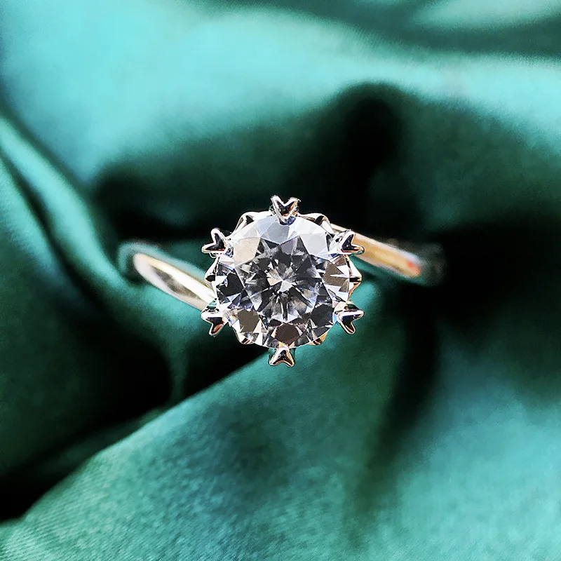 

S925 Sterling Silver 2021 new Mosangshi round one gram simple and generous six claw ring