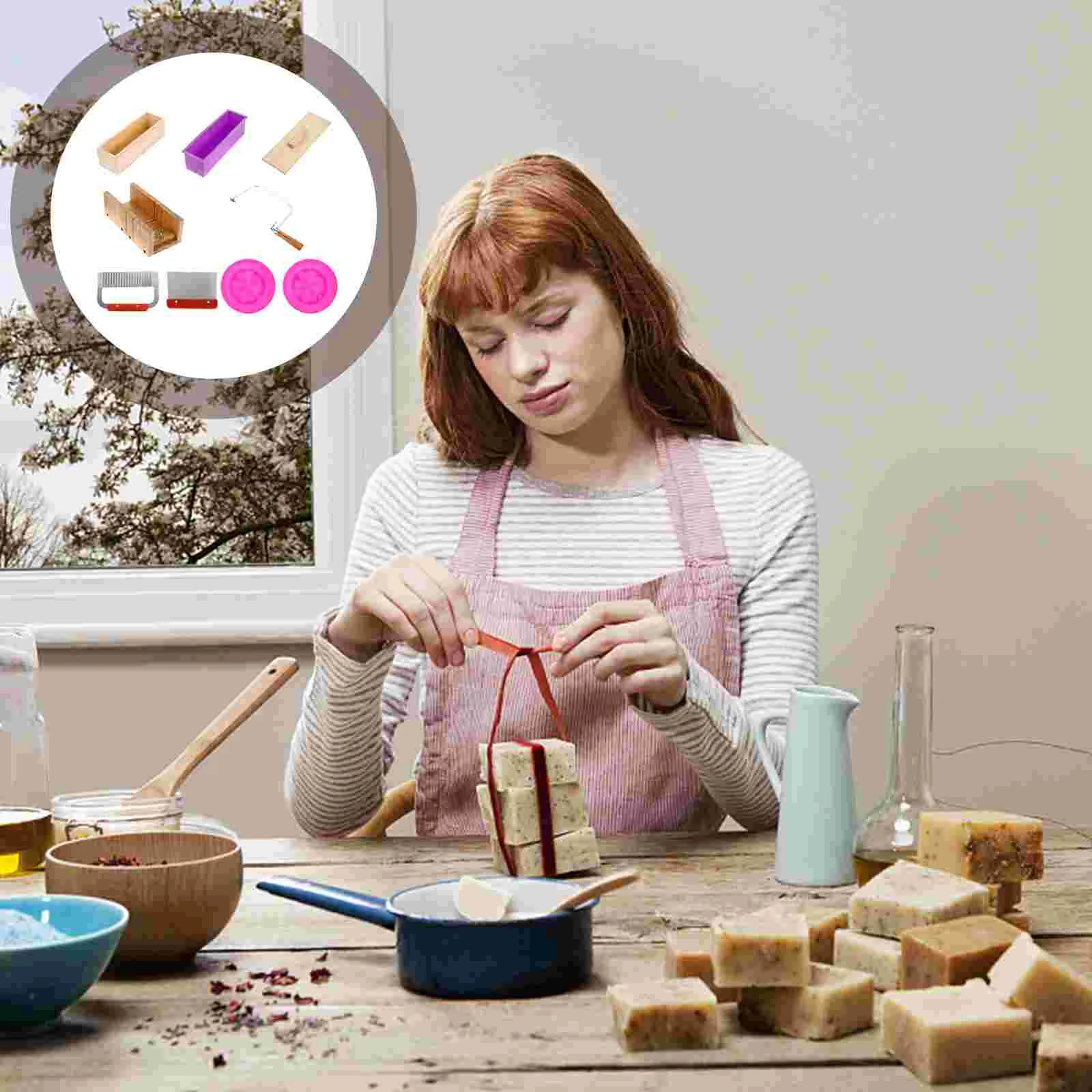 

Kitchen,Dining & Bar