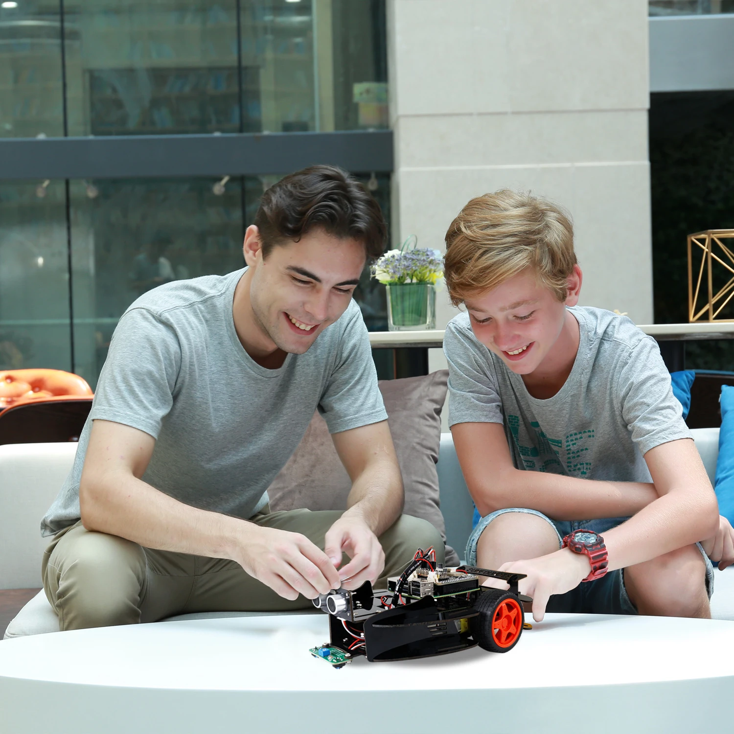 SunFounder PiMobile Smart Car Kit основанный на Ezblock для Raspberry Pi Model 4B 3B + B 2B(RPi не входит в