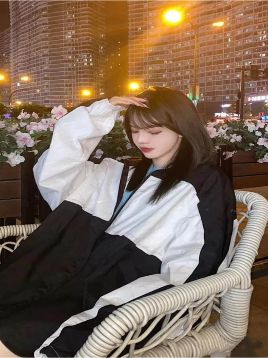

Stitching Windbreaker Men and Women of The Same Style Loose and Versatile Leisure High-quality Loose-fitting Casual