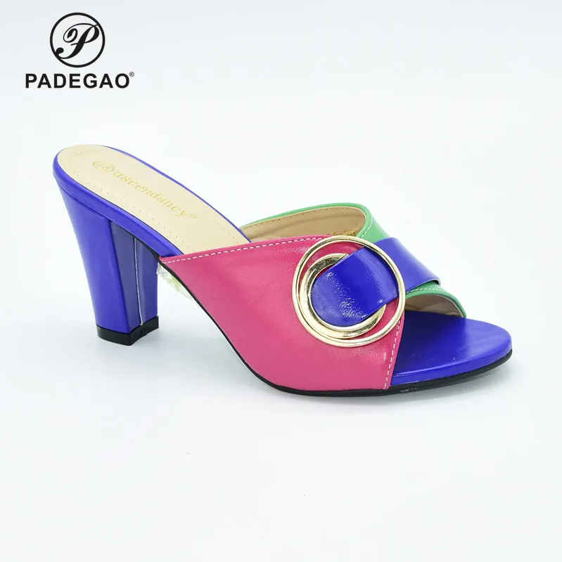 Новый дизайн Итальянская женская обувь с открытым носком Высококачественные