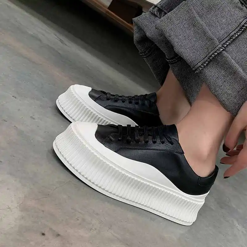

Krazing Pot preppy style mixed colors cow leather white sneaker round toe thick bottom lace up women cozy vulcanized shoes L76