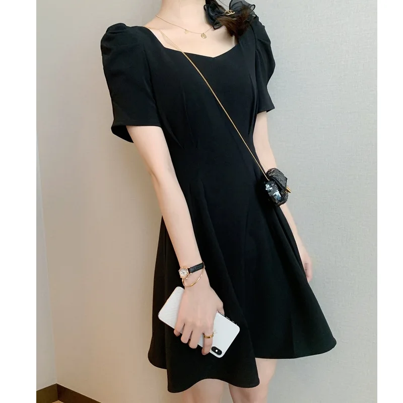

2020 Summer New Pattern Fashion Square Neck Tuck In The Waist Beautiful Sweet Hepburn Small Black Dress Medium Long Women's