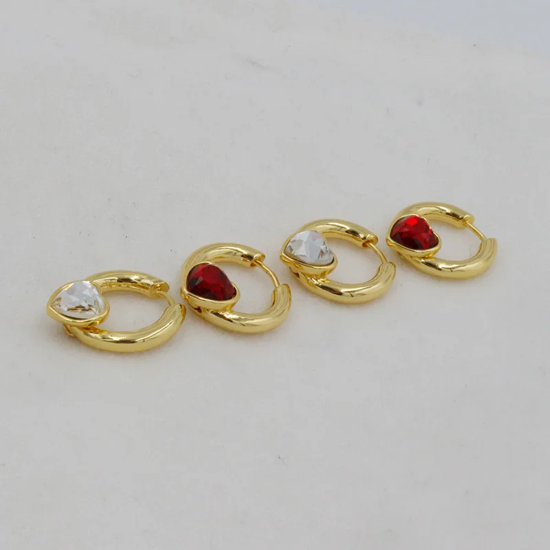 

Новинка 2021, модные женские Серьги love в французском ретро-стиле, индивидуальные нишевые дизайнерские медные серьги