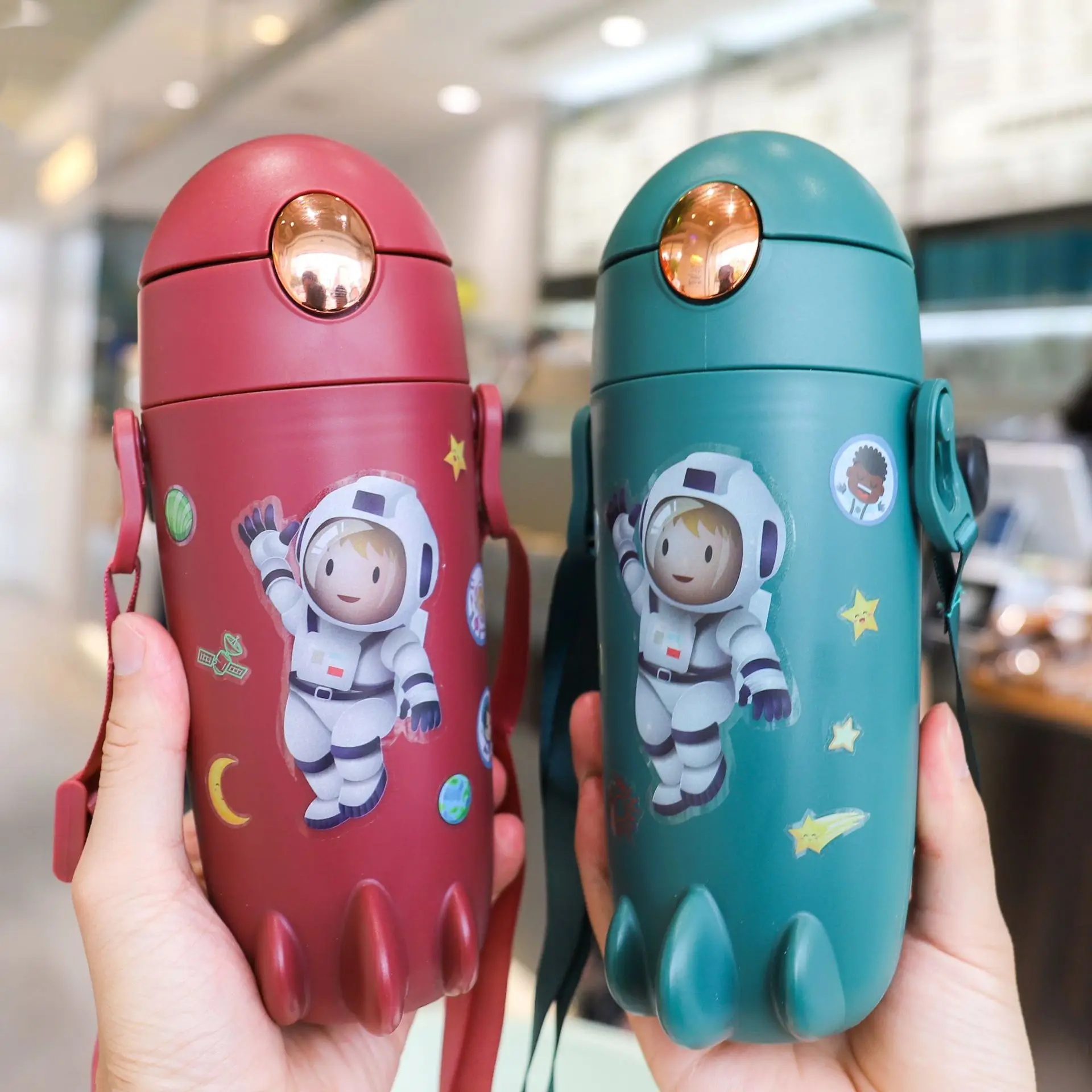 Детский пластиковый стаканчик с трубочкой детский сад игрушечные студенты