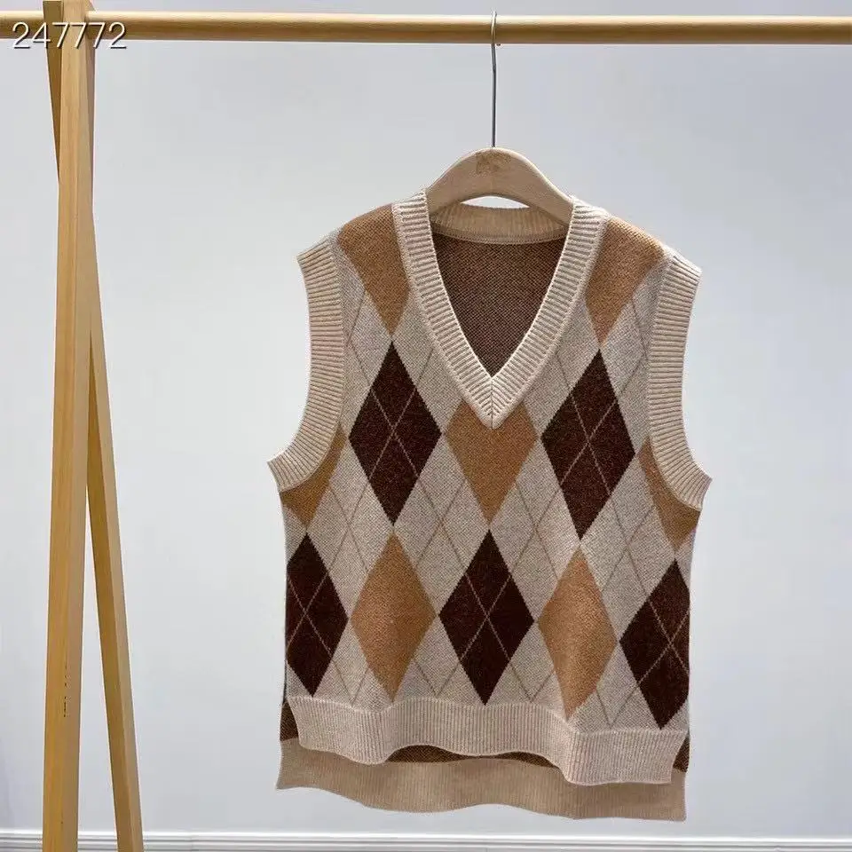 

Fyion 2021 Runway Designer Vest Women's Casual Sweater V-neck Rhombic lattice Sleeveless Cashmere Sweater