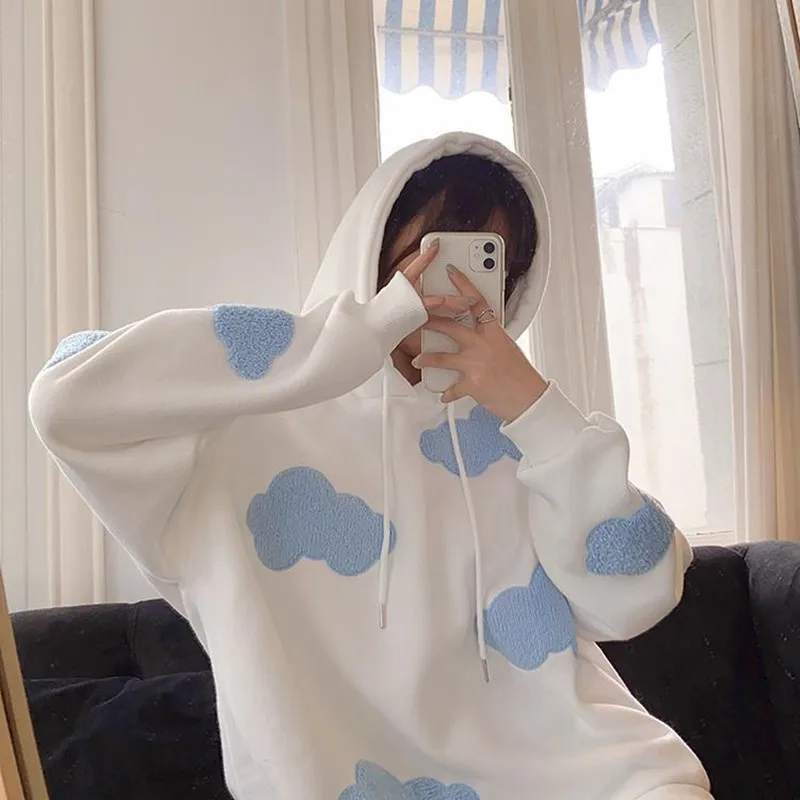 

Hooded women's spring 2021 Korean version of the three dimensional blue sky and white clouds design loose feeling lowered top