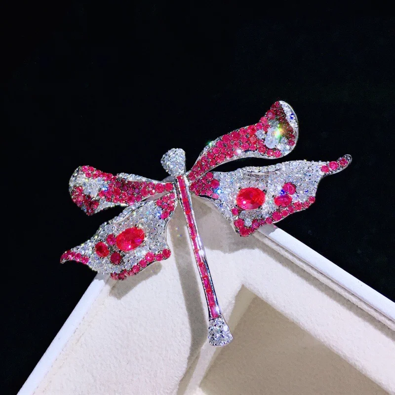 

Красный/синий/зеленый кубический цирконий с микрозакрепкой