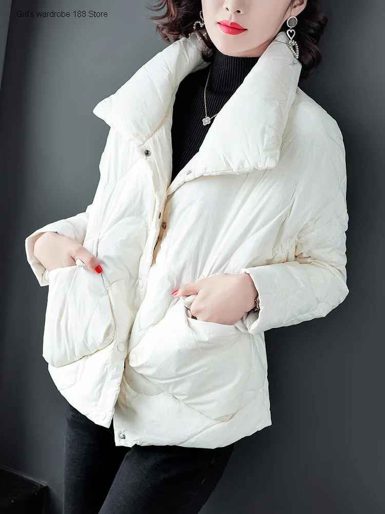 

White small 2020 new fashion short light down jacket women's short middle fashionable foreign style European goods