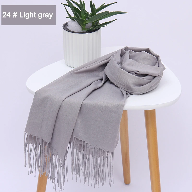 24 Light gray Женские однотонные хлопковые шарфы с кисточкой женские зимние тонкие весенний шарф летние роскошные женские шали теплые шарфы для женщин - Цвет: 24 Light gray