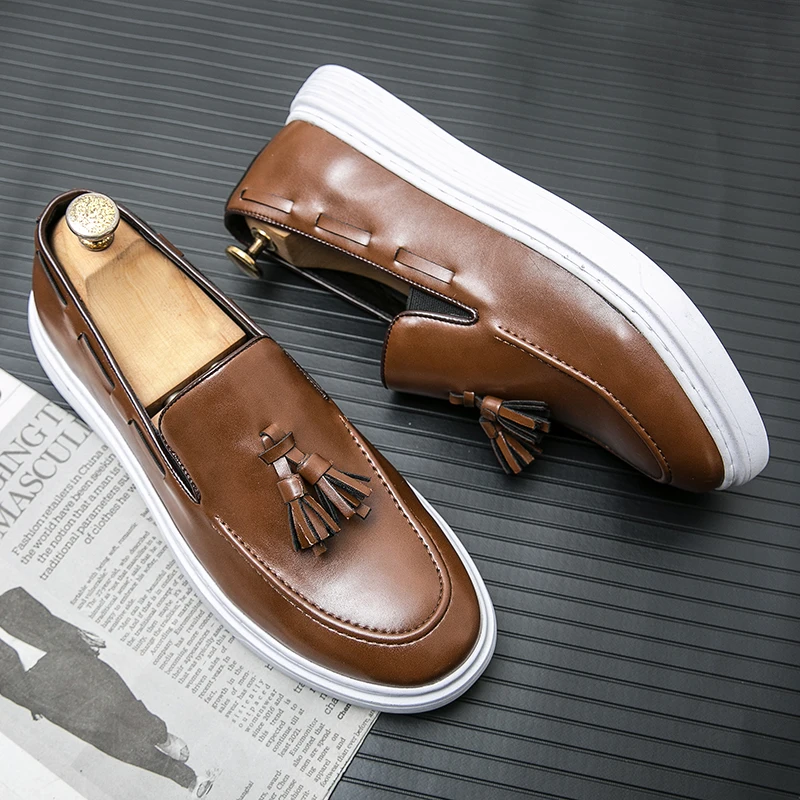 

Men British Style PU Leather Fashion Casual Board Shoes Male Breathable Fringe Retro Loafer Moccasin Comfy Slip-on Leisure Shoe