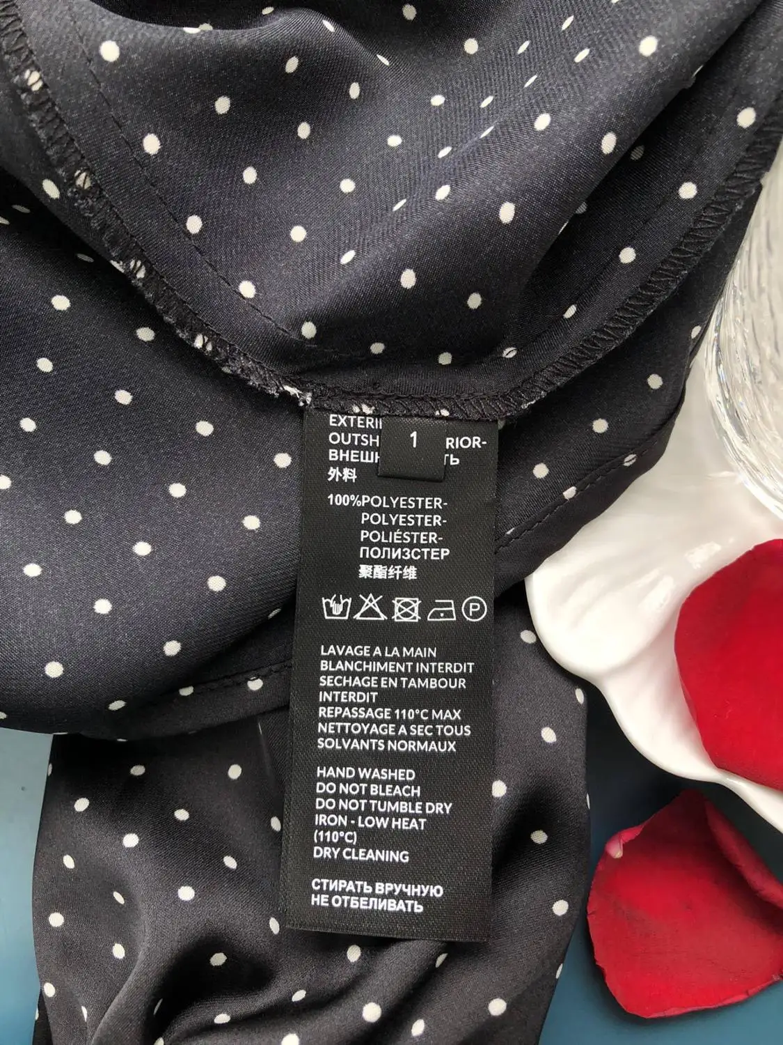 

Polka Dot Printed Women's Shirt Black Zipper Ruffles V-neck Lace-up Female Blouse