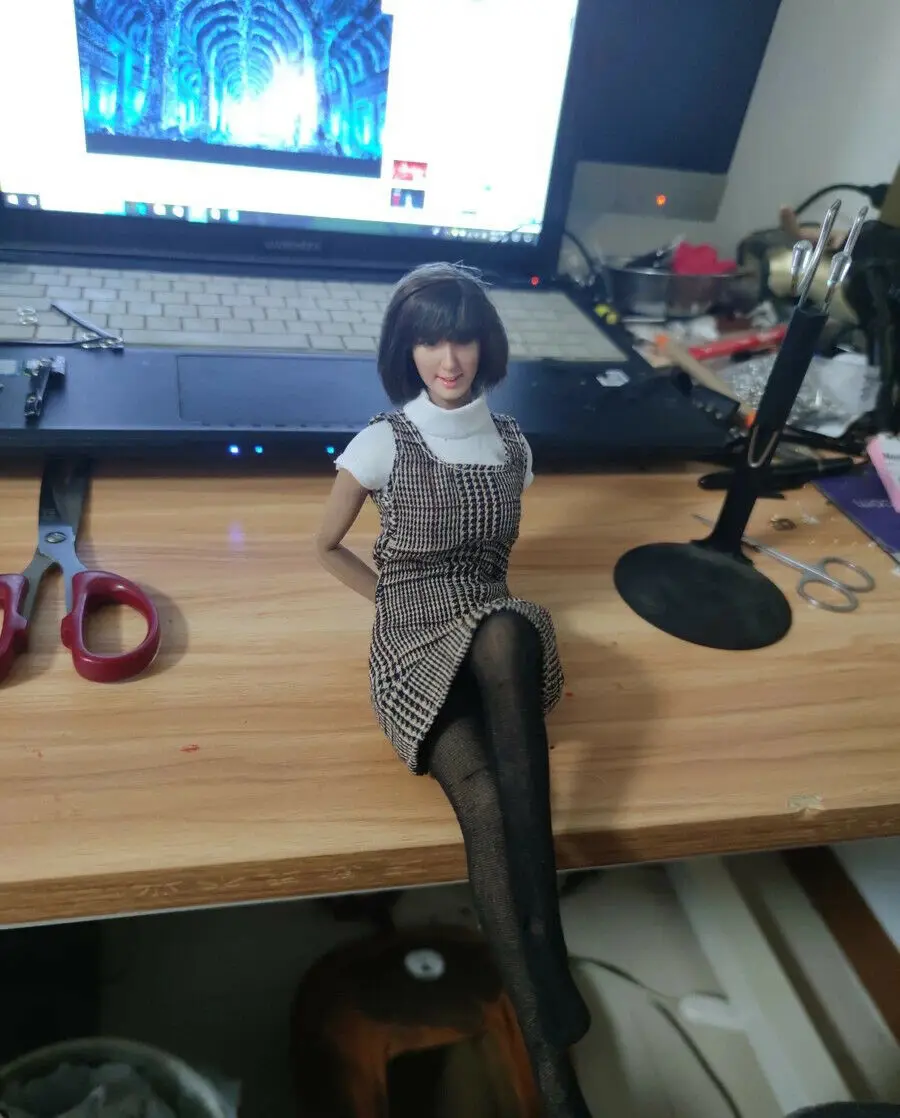 

1/6 Scale Female Soldier Fake Two Dress Model for 12" Action Figure Doll