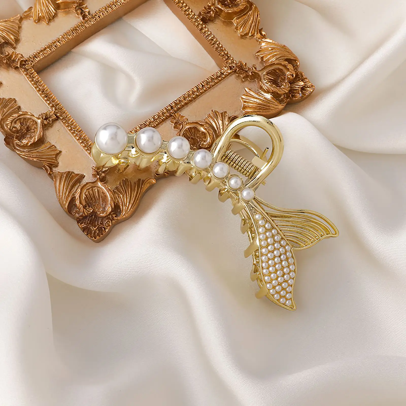 

Ruoshui Woman Metal Pearl Hairpin Ladies Fashion Headwear Elegant Hair Accessories Women Hair Claws Barrette Chic Hair Grip